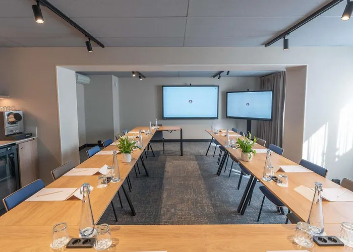 Hotel Mercure Angers Lac De Maine